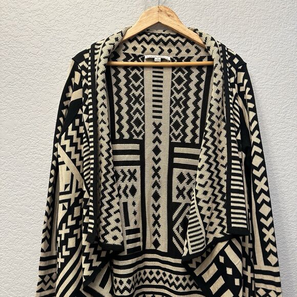 Black and White Geometric Cardigan, Open Front, Draped, Tribal Print, Aztec Boho - Picture 9 of 15